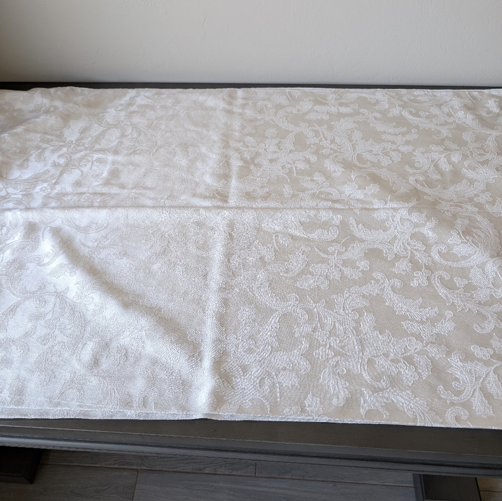 Elegant Ivory Damask Tablecloth Rectangle Classic Home Dining Size 115"X66"